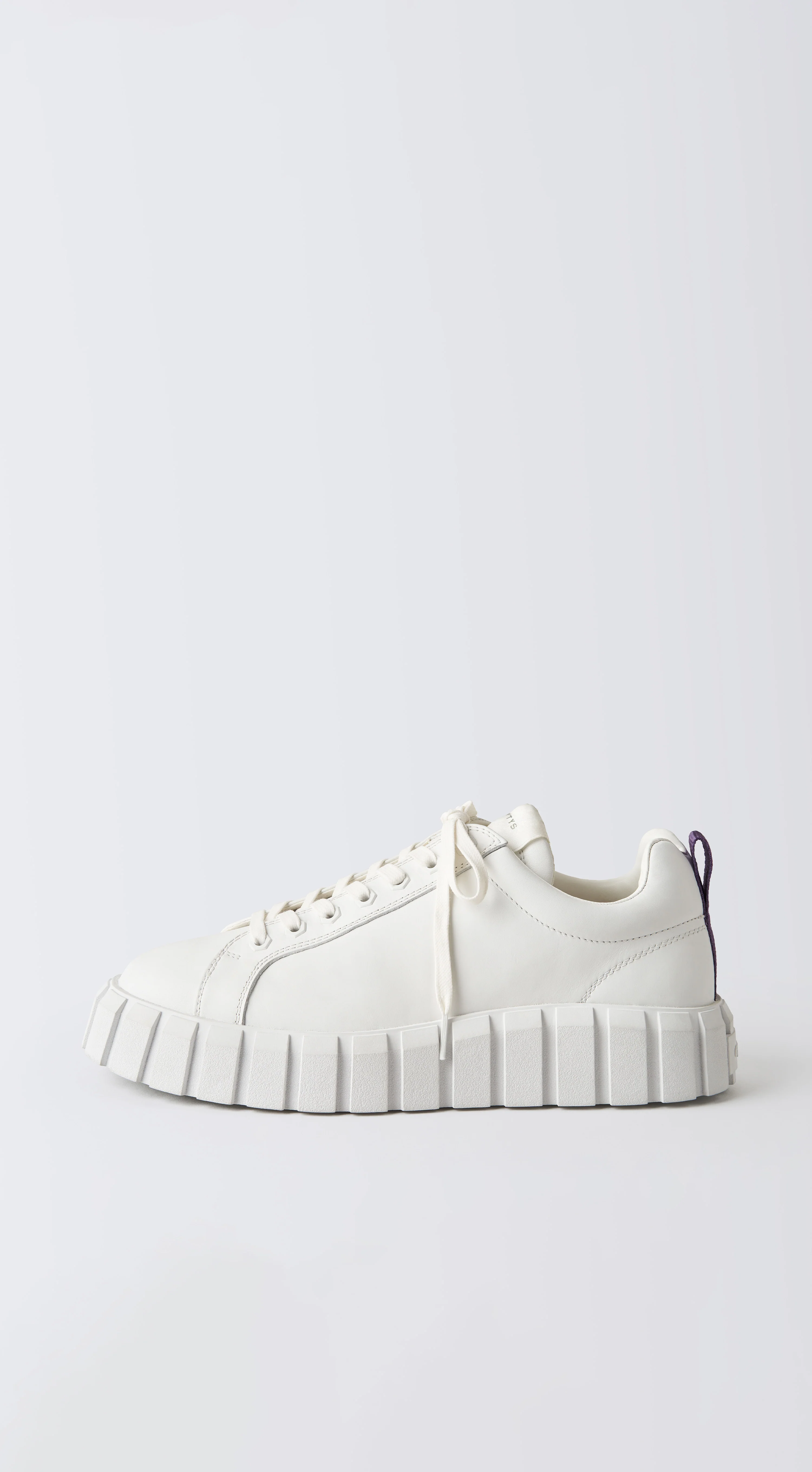 SNEAKERS (old)